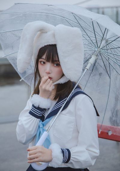 女子要买18万黄金店长果断报警